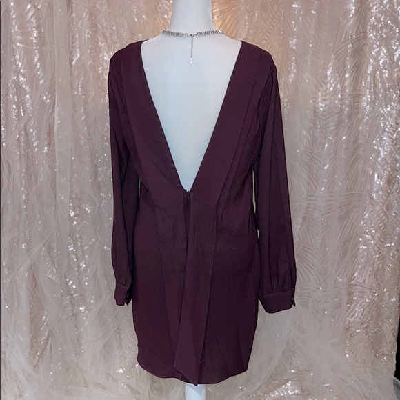 Plum colored long sleeve mini dress with low back - Picture 2 of 4